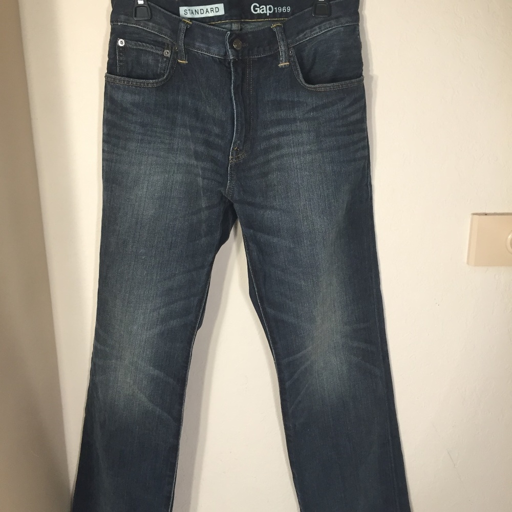 Men's GAP Standard Straight Leg Jeans, 30x30